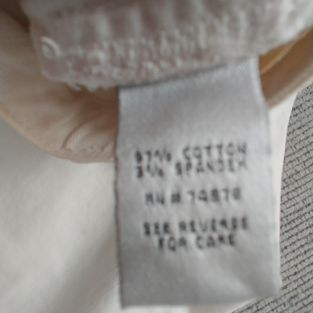Cache Denim Capris - Picture 3 of 9
